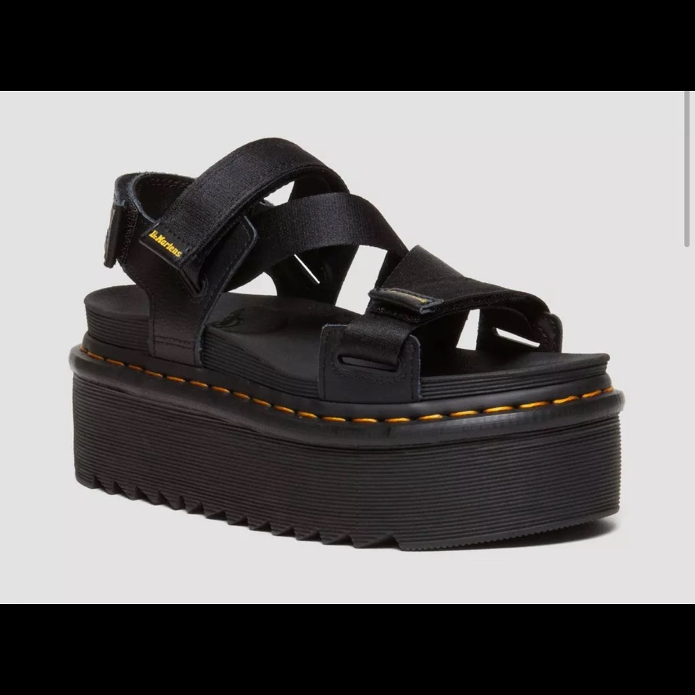 Dr. Martens kimber logo sandals